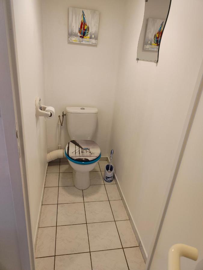Appartement 2 Pieces Avec Une Grande Terrasse, 3 Etoiles, Wifi, Box Pour Vehicule Et Velos لي سابلِ دولونْ المظهر الخارجي الصورة