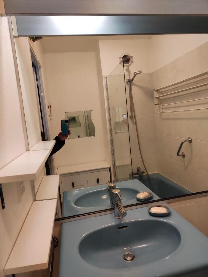 Appartement 2 Pieces Avec Une Grande Terrasse, 3 Etoiles, Wifi, Box Pour Vehicule Et Velos لي سابلِ دولونْ المظهر الخارجي الصورة