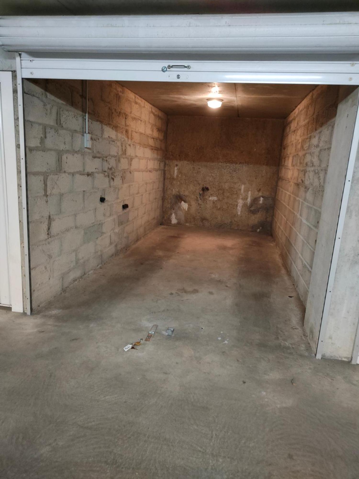 Appartement 2 Pieces Avec Une Grande Terrasse, 3 Etoiles, Wifi, Box Pour Vehicule Et Velos لي سابلِ دولونْ المظهر الخارجي الصورة
